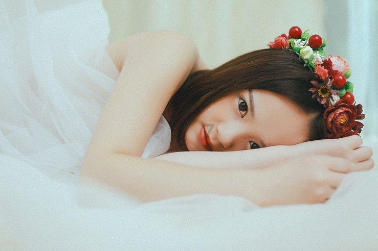 为什么会有一种人要跟自己好朋友同时喜欢上一个男生她才会爱上这个男生 她朋友不喜欢了她也不喜欢了？游戏画面