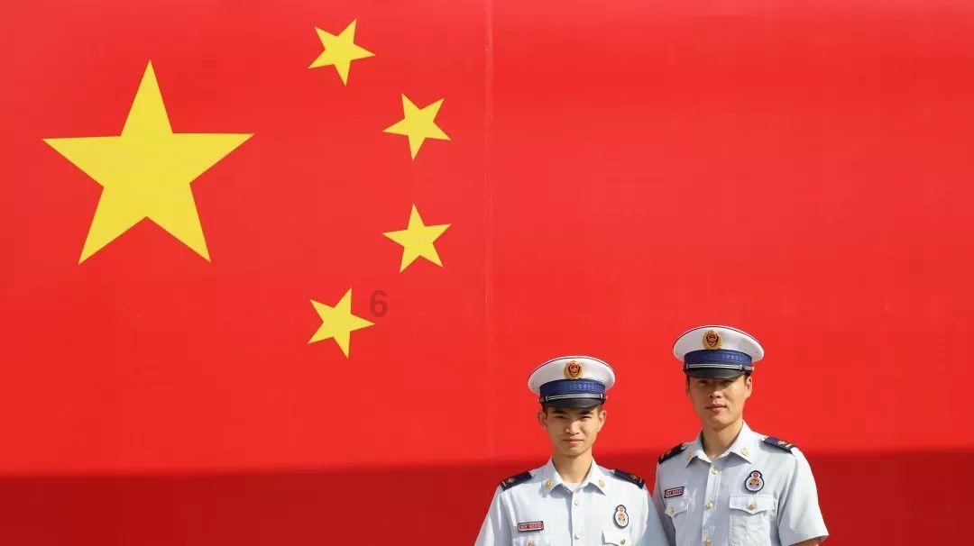 男生目睹脑瘫少年健身感叹太牛了