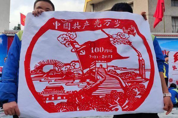 一旦055万吨大驱换装两台CGT-40,将有望升级,成“中华武库舰”