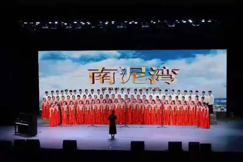 异星探险家